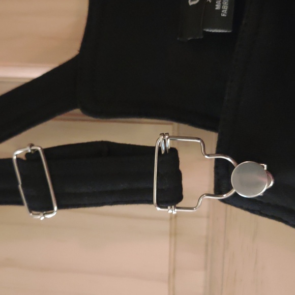 Black soft jumpsuit with back and side pockets; elastic leg bottoms - Picture 3 of 10